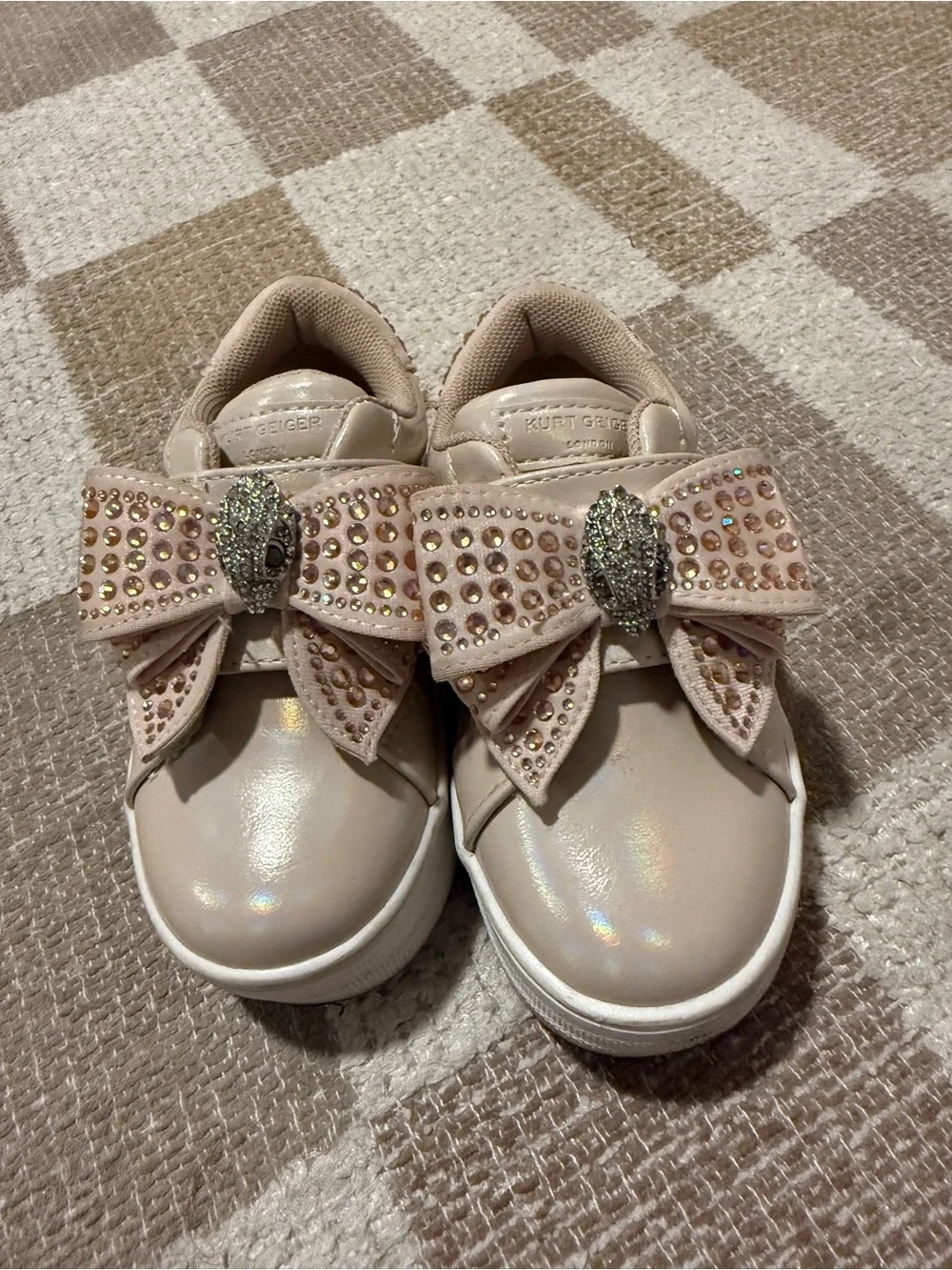 Kurt Geiger Girls Blush Iridescent Bow Crystal Sneakers